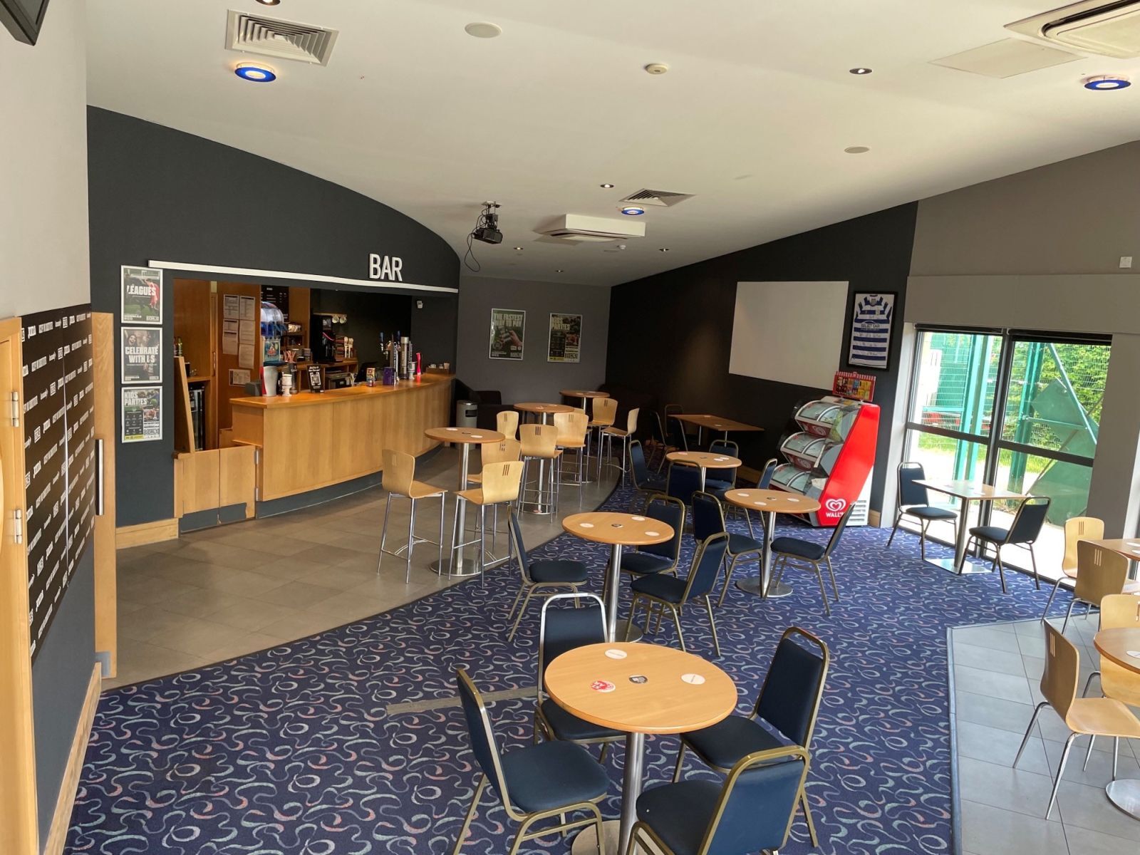 PLANNING A PARTY? Image