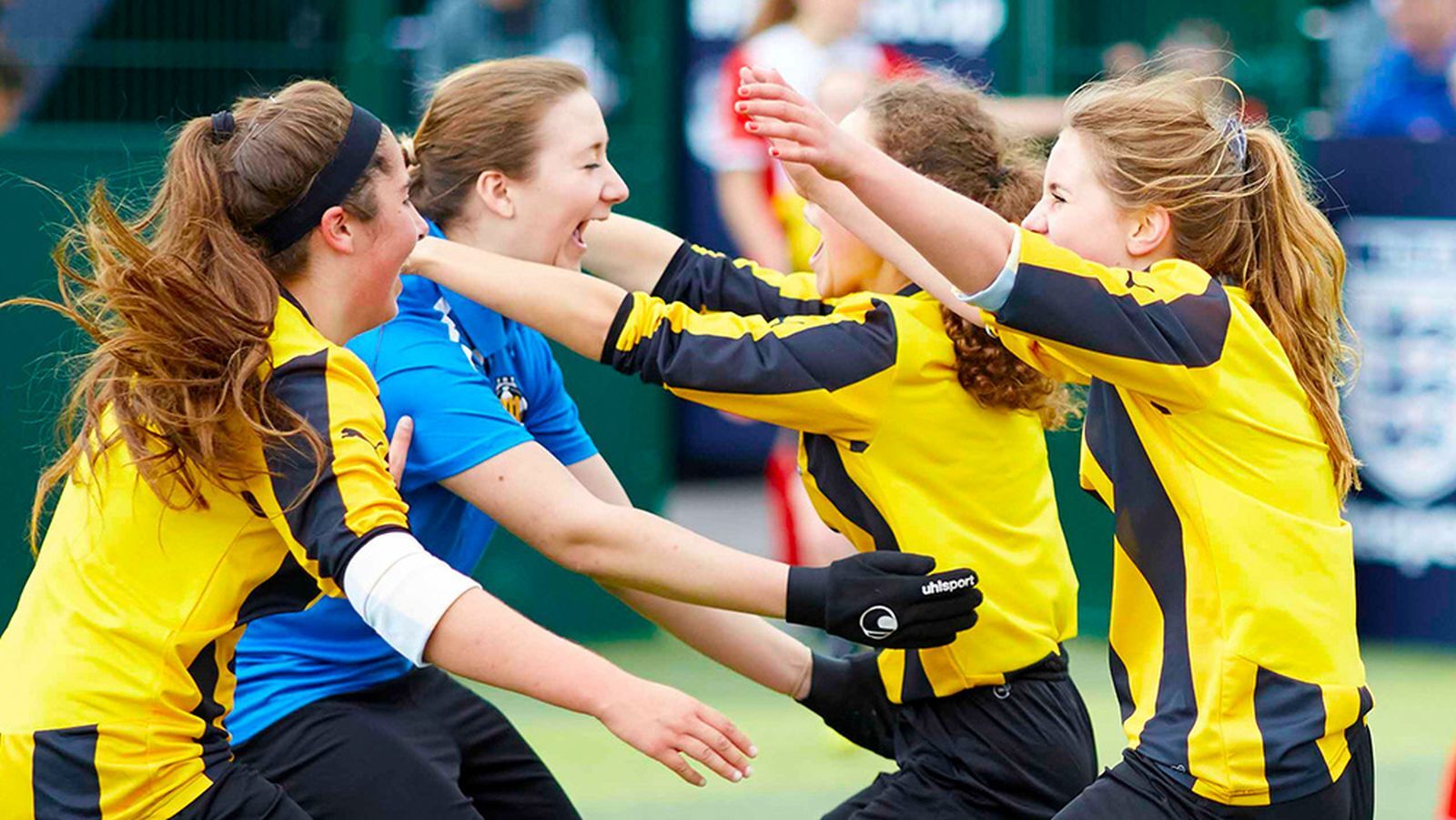 SHE SHOOTS, SHE SCORES. Image