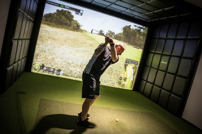 Trackman 4 Golf Simulator